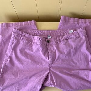 Old Navy Women's Pink cropped pants